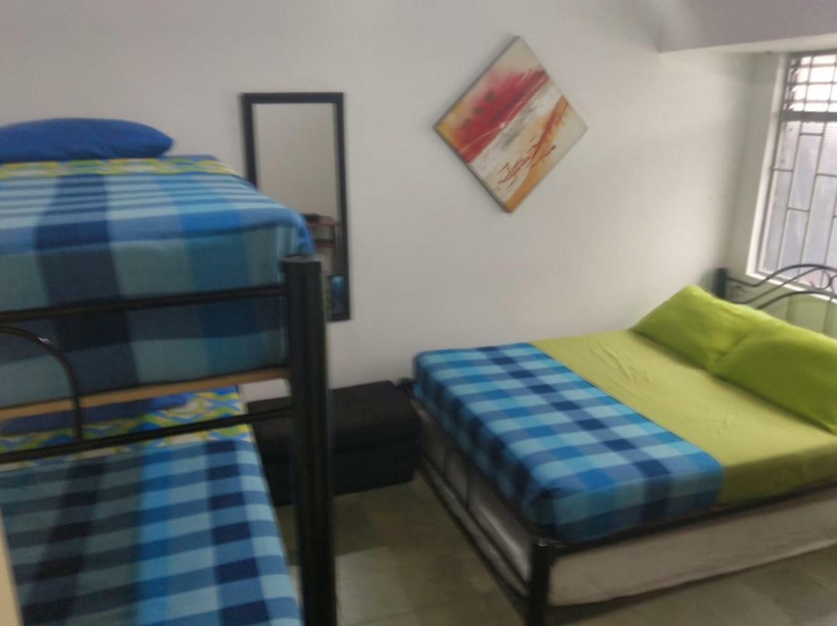 מדיין Casa Blanca Hostel מראה חיצוני תמונה