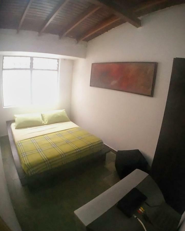 מדיין Casa Blanca Hostel מראה חיצוני תמונה